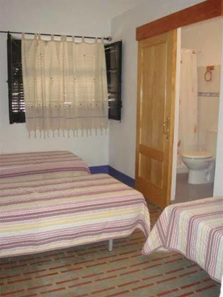Hostal Villa Mercedes Chipiona Extérieur photo