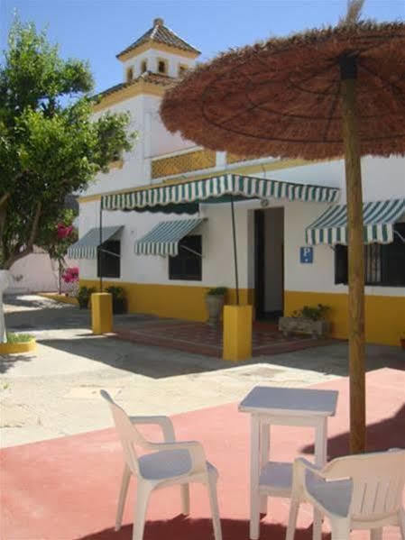 Hostal Villa Mercedes Chipiona Extérieur photo