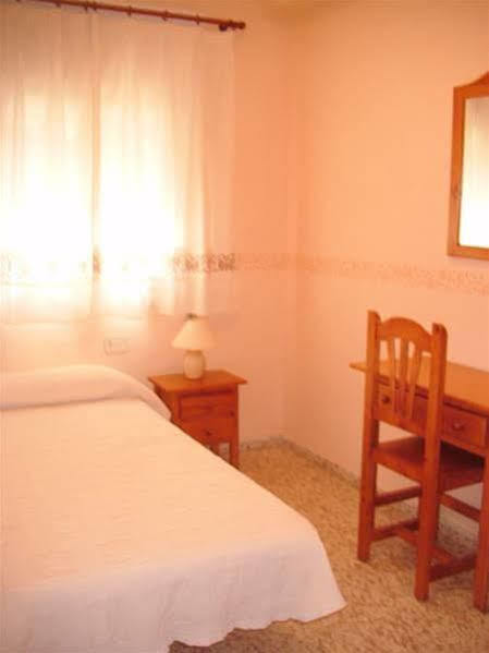 Hostal Villa Mercedes Chipiona Extérieur photo